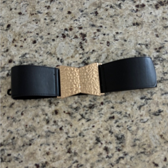 3 Bebe Stretch Belts - Picture 8 of 11